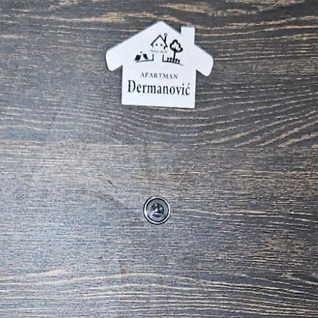 Djermanovic Apartamento *